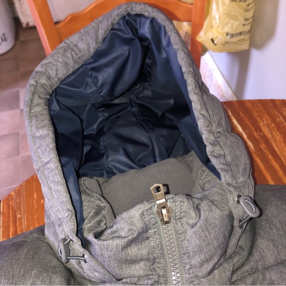 Tommy Hilfiger grey puffer coat XL - Picture 4 of 10